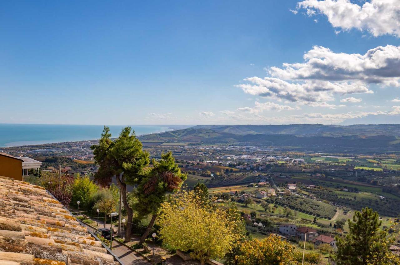 Montepagano 1137 Hotell Eksteriør bilde